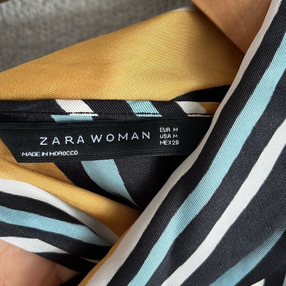 Zara Tie Neck Black and Gold Asymmetrical Sleeveless Blouse Medium - Picture 2 of 6